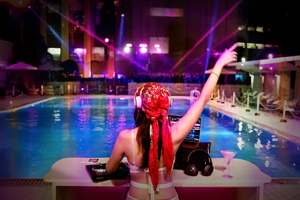 サイレントDJ